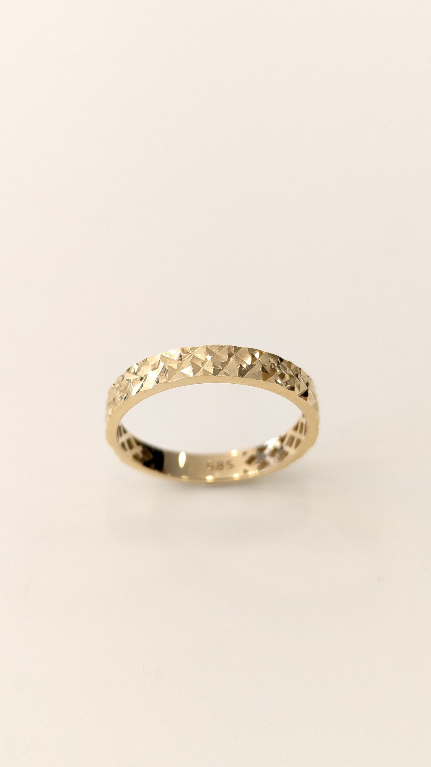 Gold Diamond Cut Ring